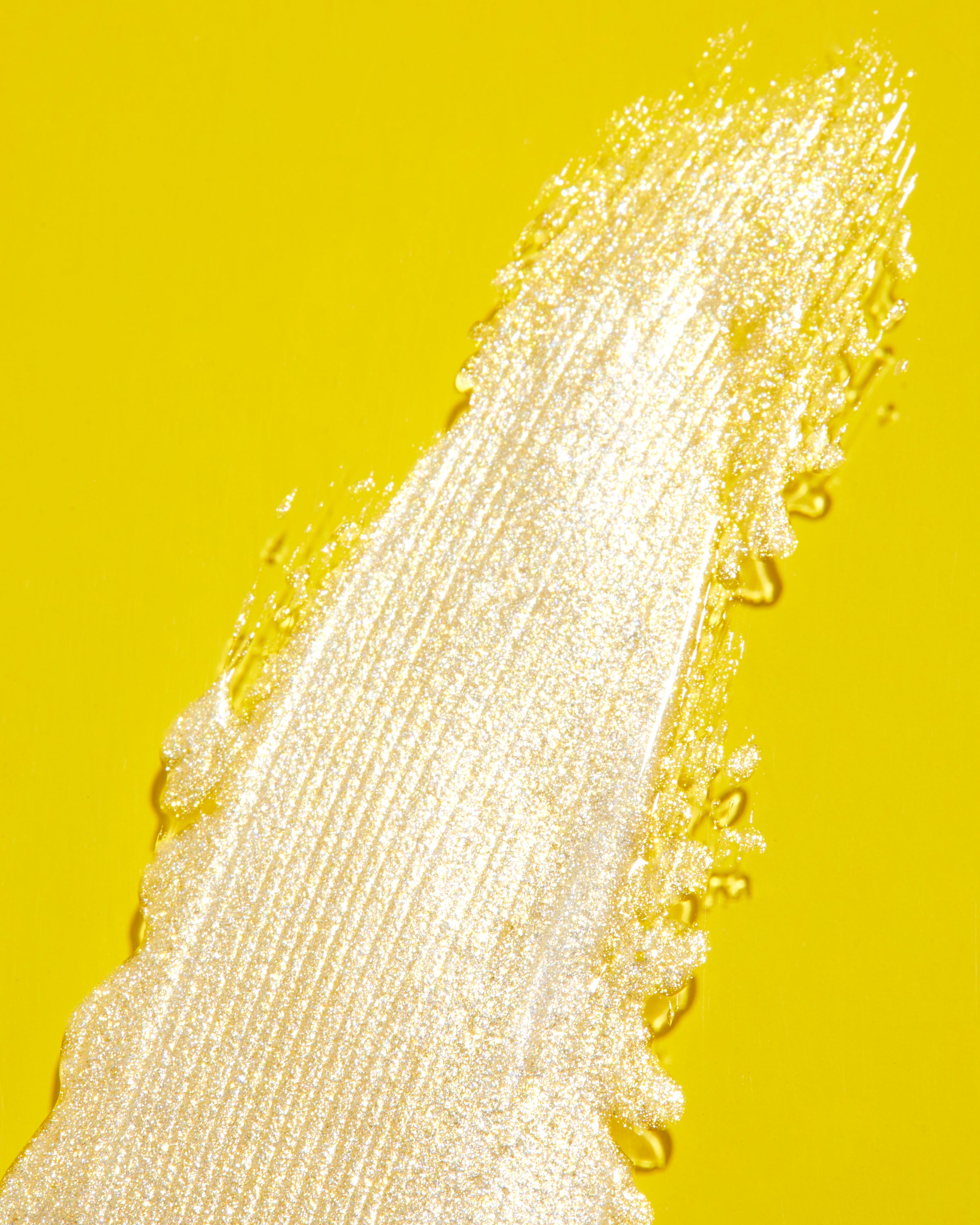 Close-up swatch image of Mo-Beauty Shop's Gimme Mo-Glow All-Over Highlighter in the Silver shade.